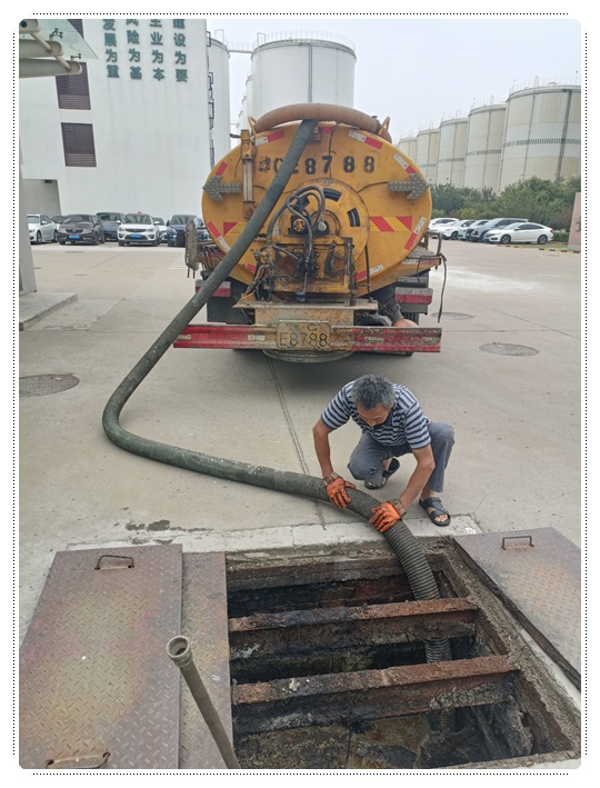 杏花岭隔油池清掏